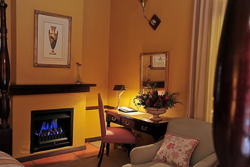 De Hoek Country Hotel Magaliesburg Dış mekan fotoğraf
