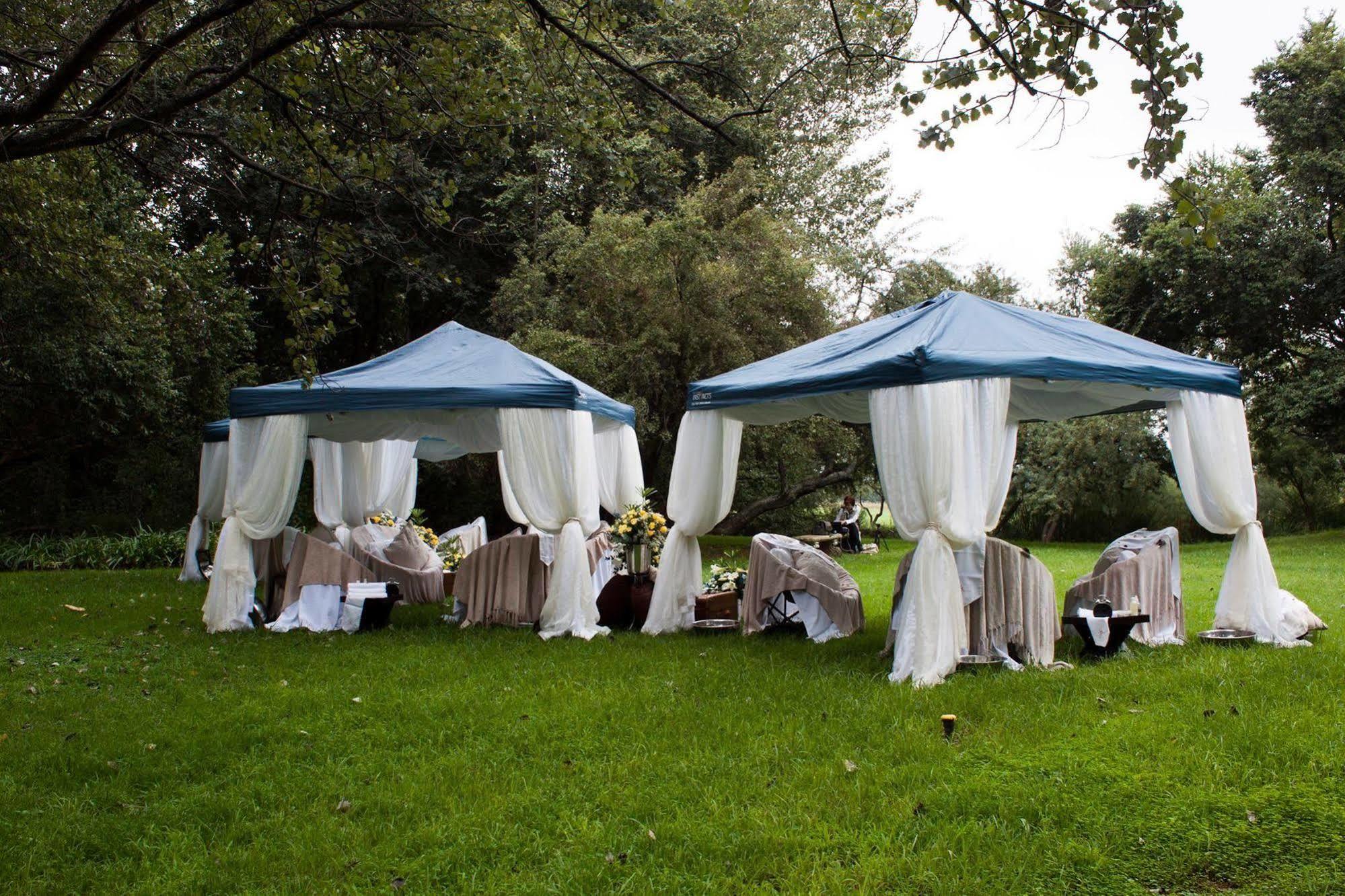 De Hoek Country Hotel Magaliesburg Dış mekan fotoğraf