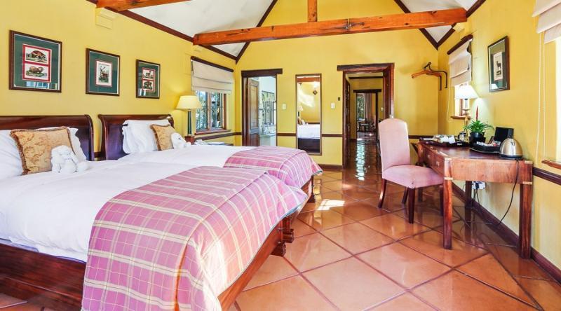 De Hoek Country Hotel Magaliesburg Dış mekan fotoğraf